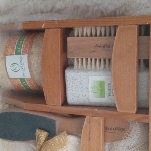 New 8 piece Natural Body Spa Set - Picture 4 of 4